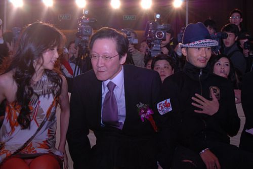 向华胜病逝 向华胜个人资料情感生活死因及经历 永盛电影公司老板向华胜病逝 向华胜介绍